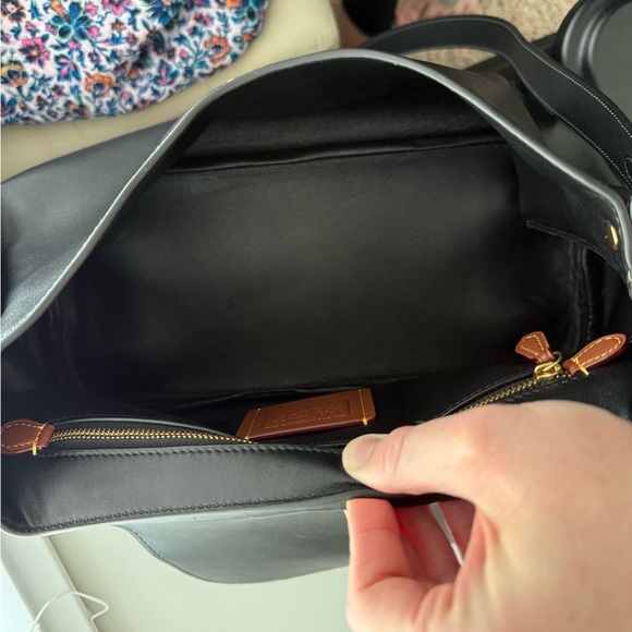Coach Slouchy Rogue black - Picture 7 of 13